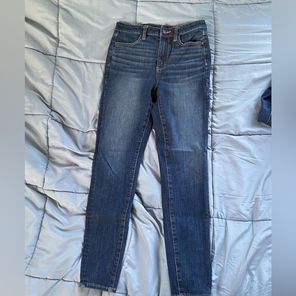 Women’s American Eagle Next Level Stretch Jeans Size 4 - Picture 1 of 4